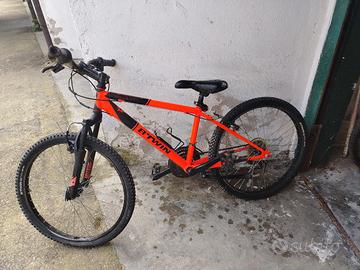 Bicicletta Rockrider BTWIN 