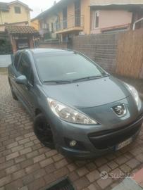Peugeot 207 gpl per neopatentati 