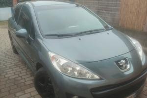 Peugeot 207 gpl per neopatentati 