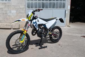 Husqvarna TC 125 