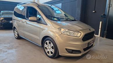 Ford Tourneo Courier 1.0 EcoBoost 100 CV Titanium