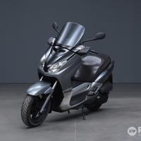 YAMAHA X-Max 250