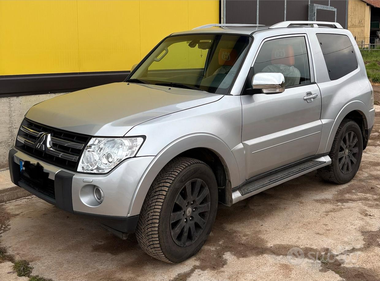 MITSUBISHI Pajero (2006-2009)
