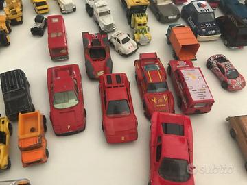 Modellini auto, moto, gru, escavatore, camion