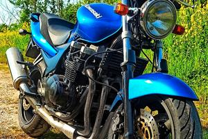 Kawasaki ZR 7 750 - Restauro completo, gomme nuove