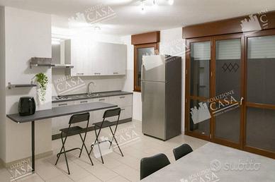 Appartamento di 120 m² con 4 locali e posto auto a
