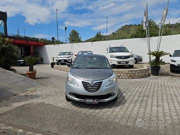Lancia Ypsilon 0.9 TwinAir 85 CV 5 porte S&S Plati