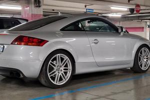 Audi tt mk2 2.0 tfsi