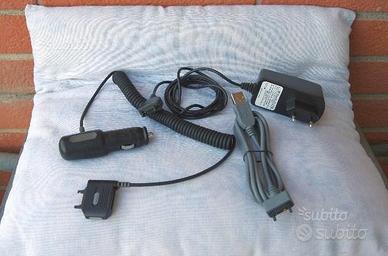 Caricabatteria rete/auto + cavo dati Sony Ericsson