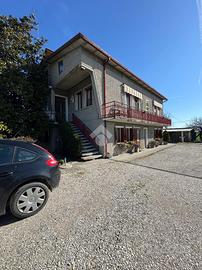 4 LOCALI A QUARTO D'ALTINO