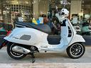 piaggio-vespa-300-gts-hpe-2023