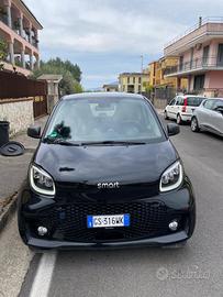 SMART EQ splendida anno 2024 con 15000 km