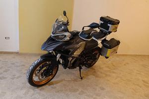 Qj srt 800 X
