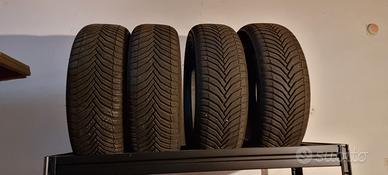 2 treni gomme + cerchi da 18" x MeganE elettrica