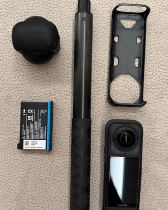 Insta 360 X4