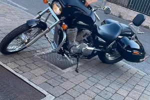 Honda Shadow VT750 C2