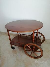 carrello tavolino con ruote
