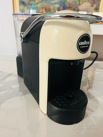 Macchina caffe’ Lavazza A modo mio