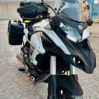 Benelli trk 502 - con valige givi in alluminio