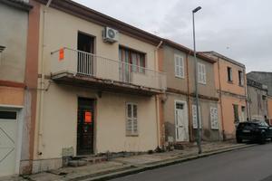 Casa indipendente su due livelli - Uri