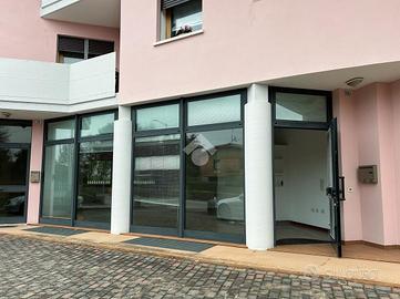 UFFICIO A MONTEBELLUNA