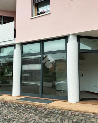 UFFICIO A MONTEBELLUNA