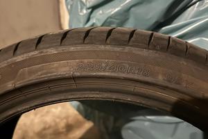 Treno di gomme estive 225/40/18
