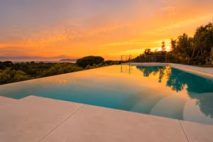 Terracina appartamento in villa con piscina