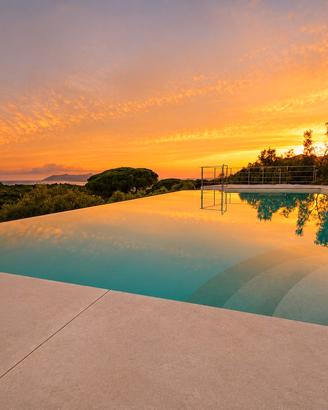Terracina appartamento in villa con piscina