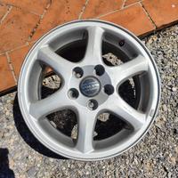 4 cerchi volvo r15 a  5 bulloni