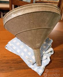 Grande imbuto zincato 40 cm