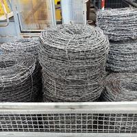 Bobine di filo spinato