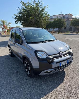 Fiat Panda 1.0 Hybrid 70cv CROSS