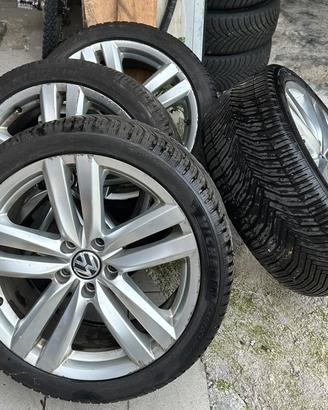 Cerchi e gomme originali Volkswagen 18 pollici
