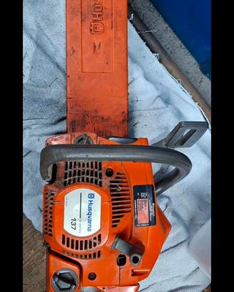 Motosega husquarna 137