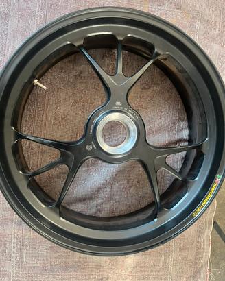 Cerchio forgiato Panigale