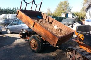 Rimorchio ribaltabile