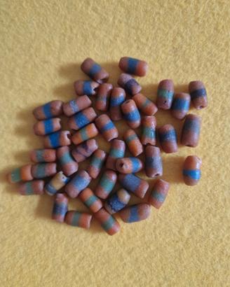 perle di pasta di vetro fatte a mano