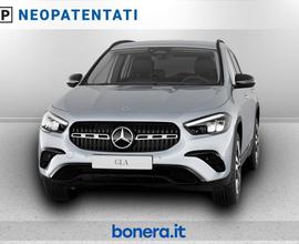 Mercedes GLA 180 d Progressive Advanced auto