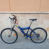 Bicicletta mountain bike ragazzo