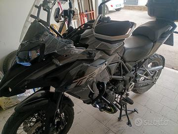 Benelli trk 502 x