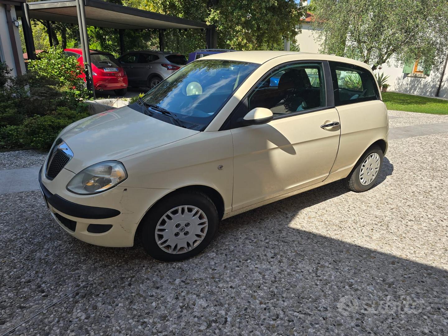 Lancia Ypsilon