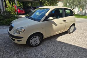 LANCIA YPSILON 1.3 MJT 70 CV  ARGENTO COLORE BEIGE