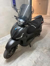 Beverly 300 hpe