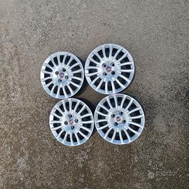 N.4 CERCHI ORIGINALI FIAT GRANDE PUNTO R.15”