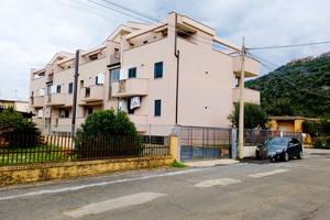 Box/Posto auto 22 mq