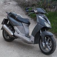Aprilia sportcity 200