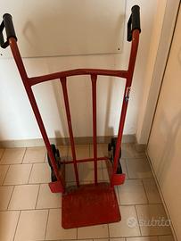 Carrello a tre ruote