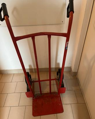 Carrello a tre ruote
