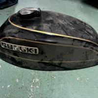 Serbatoio suzuki t500 Titan dispongo altri ricambi